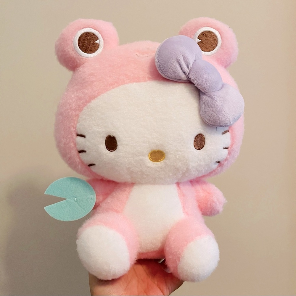 🌹 NEW - Sanrio Hello Kitty Pink Frog Costume Plush